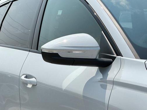 2025 Audi Q6 e-tron Premium Plus