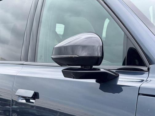 2025 Volvo EX90 Twin Motor Plus