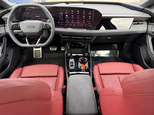 2025 Audi S6 e-tron Premium Plus