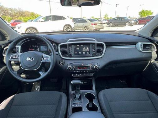 2020 Kia Sorento S