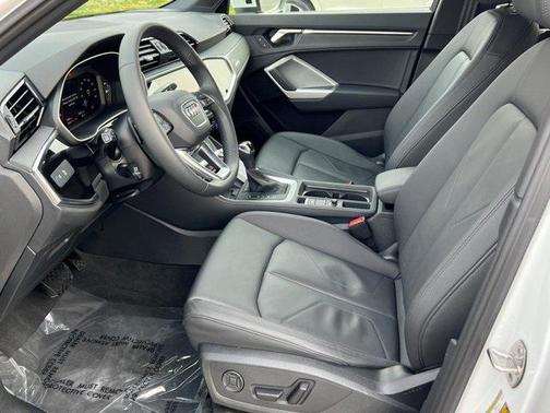 2025 Audi Q3 Premium Plus