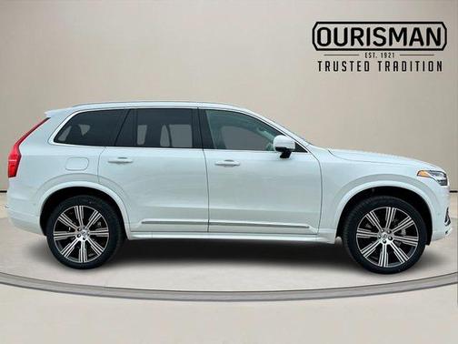2025 Volvo XC90 Plug-In Hybrid T8 Plus