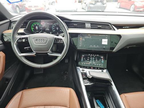 2024 Audi Q8 e-tron Premium Plus