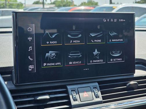 Mythos Black Metallic 2022 Audi Q5 45 S line Premium