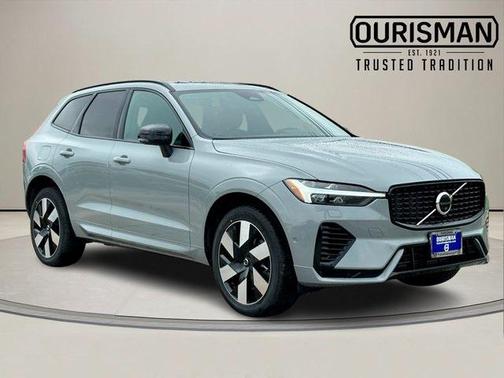 2025 Volvo XC60 Plug-In Hybrid T8 Plus