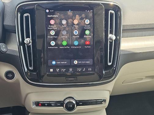 Fjord Blue Metallic 2024 Volvo XC40 B5 Plus Bright Theme