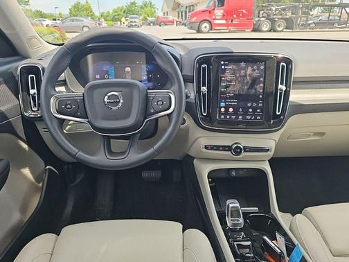 Fjord Blue Metallic 2024 Volvo XC40 B5 Plus Bright Theme