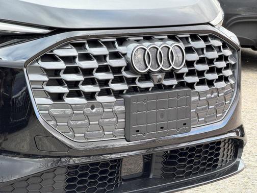 2025 Audi Q5 Premium TFSI quattro S tronic