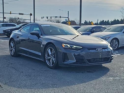 2023 Audi e-tron GT Premium Plus