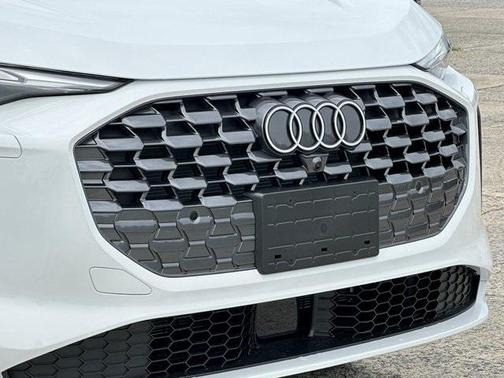 2025 Audi Q5 2.0T Premium