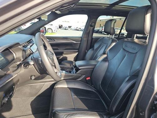 2022 Jeep Grand Cherokee 4xe Overland