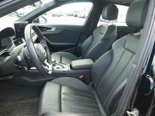 2023 Audi A4 45 S line Premium Plus