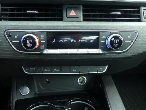 2023 Audi A4 45 S line Premium Plus