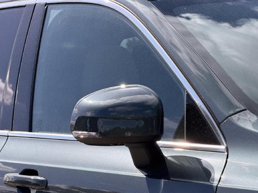 Forest Lake 2027 Volvo XC90 B6 Plus 7-Seater