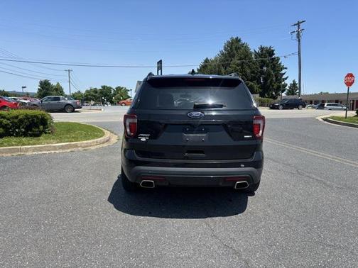 2016 Ford Explorer Sport