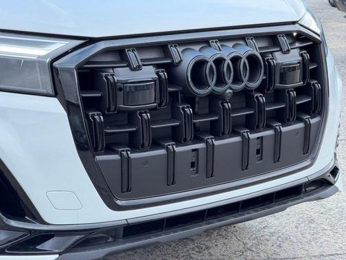 2026 Audi Q7 55 Premium Plus