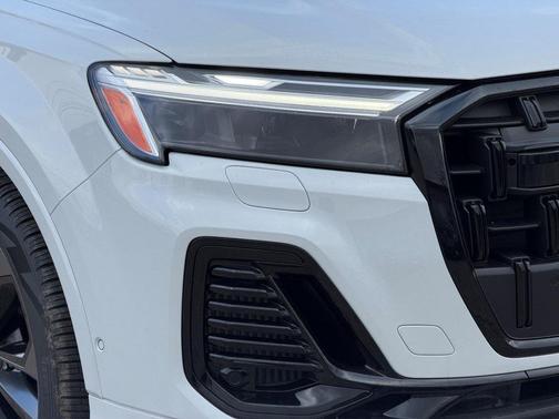 2026 Audi Q7 55 Premium Plus