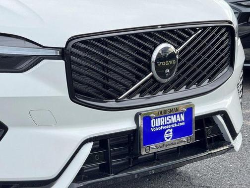 2026 Volvo XC60 Plug-In Hybrid T8 Plus