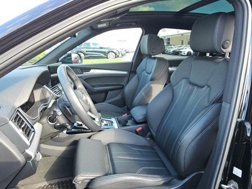 2025 Audi Q5 45 S line Premium