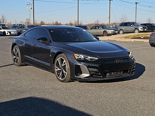 2022 Audi e-tron GT Prestige
