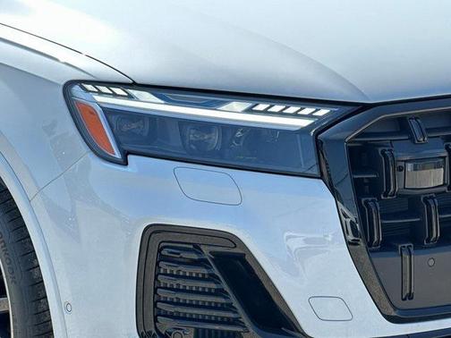 2025 Audi Q7 55 Prestige