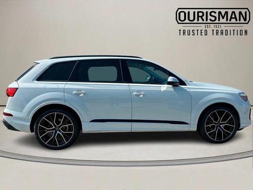 2025 Audi Q7 55 Prestige