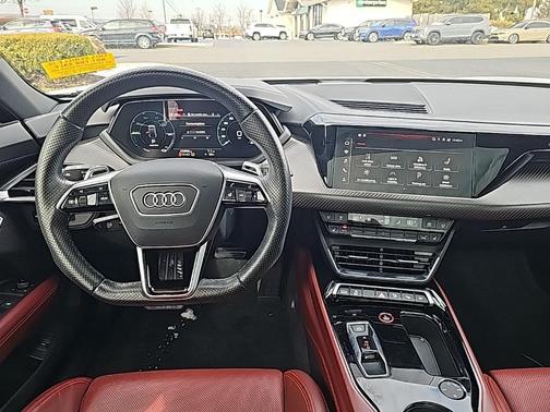 2022 Audi e-tron GT Prestige