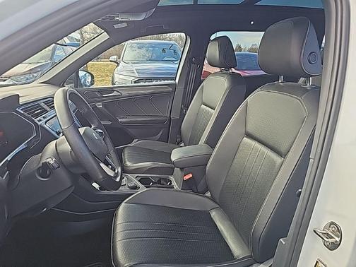 2022 Volkswagen Tiguan 2.0T SE R-Line Black 4MOTION