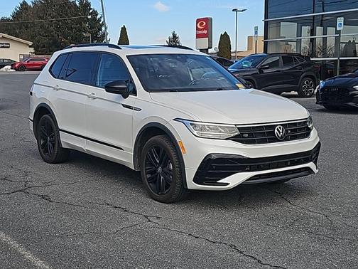 2022 Volkswagen Tiguan 2.0T SE R-Line Black 4MOTION