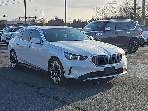 2024 BMW 530 530i xDrive