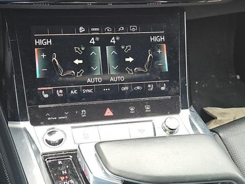 2024 Audi Q8 e-tron Premium Plus