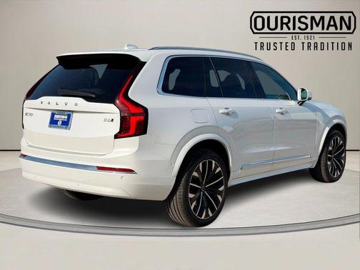 2026 Volvo XC90 B6 Plus 7-Seater