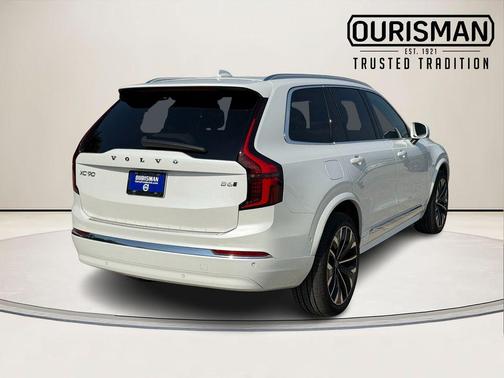 Crystal White Pearl 2026 Volvo XC90 B6 Plus 7-Seater
