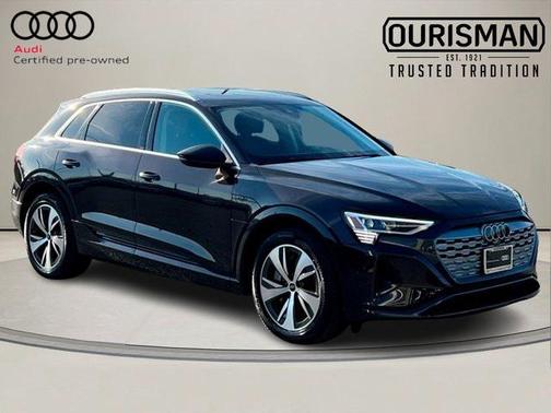 2024 Audi Q8 e-tron Premium Plus