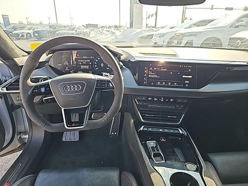 2022 Audi RS e-tron GT Base