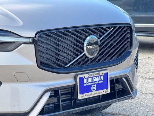 2026 Volvo XC60 Plug-In Hybrid T8 Ultra