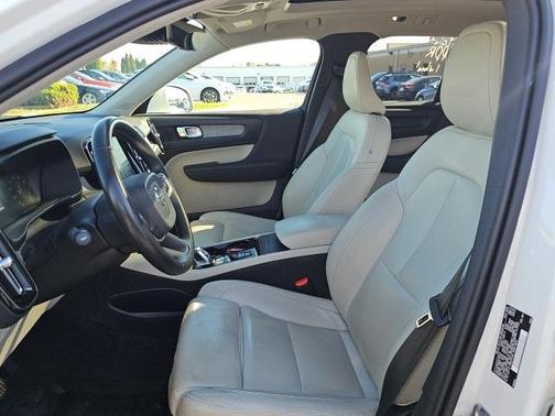 2020 Volvo XC40 T5 Inscription