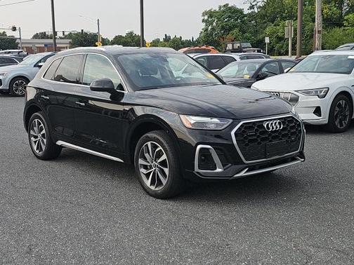2022 Audi Q5 45 S line Premium