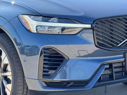 2026 Volvo XC60 Plug-In Hybrid T8 Plus