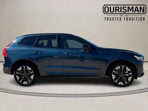 2026 Volvo XC60 Plug-In Hybrid T8 Plus