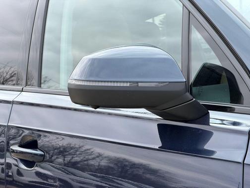 2026 Audi Q7 55 Premium Plus