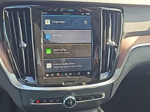 2025 Volvo V60 Cross Country B5 Plus