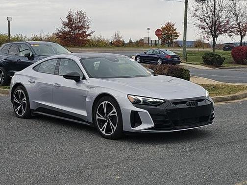 2022 Audi e-tron GT Prestige