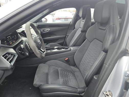 2022 Audi e-tron GT Prestige