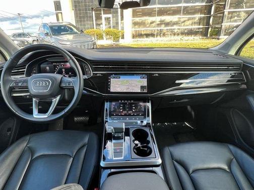 2023 Audi Q7 55 Premium Plus
