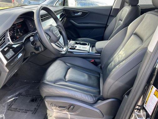 2023 Audi Q7 55 Premium Plus