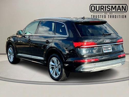2023 Audi Q7 55 Premium Plus