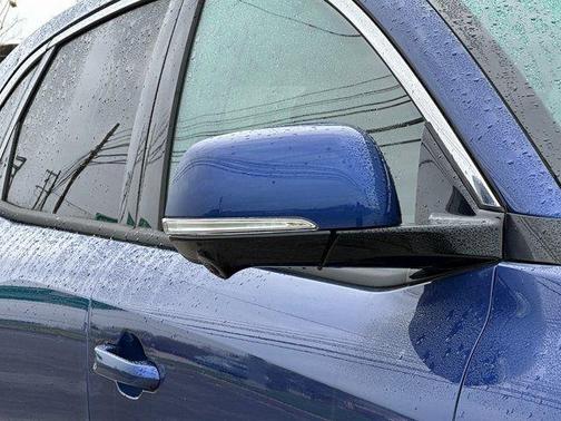 2025 VinFast VF 8 Plus