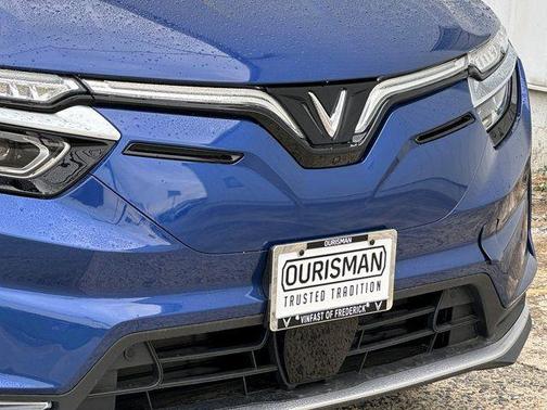 2025 VinFast VF 8 Plus