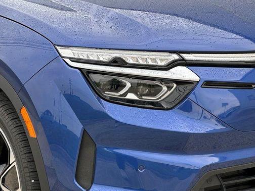 2025 VinFast VF 8 Plus